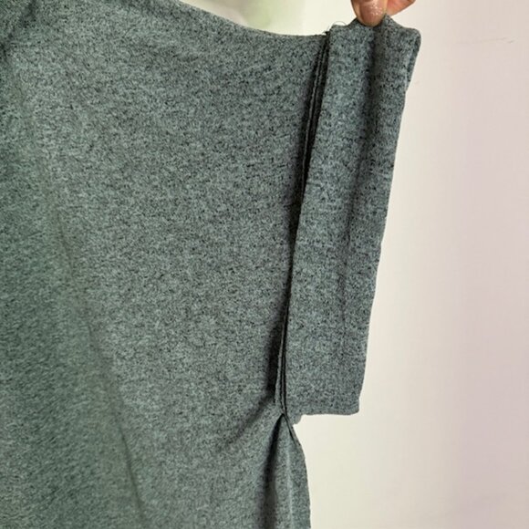 Easel Women's Oversized Cowl Neck Short Sleeve Sweater Size 1X NEW!! - Picture 3 of 7